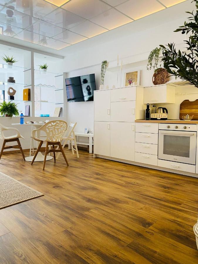 Felicity Loft In _ Accessible & Comfortable Appartement Thessaloniki